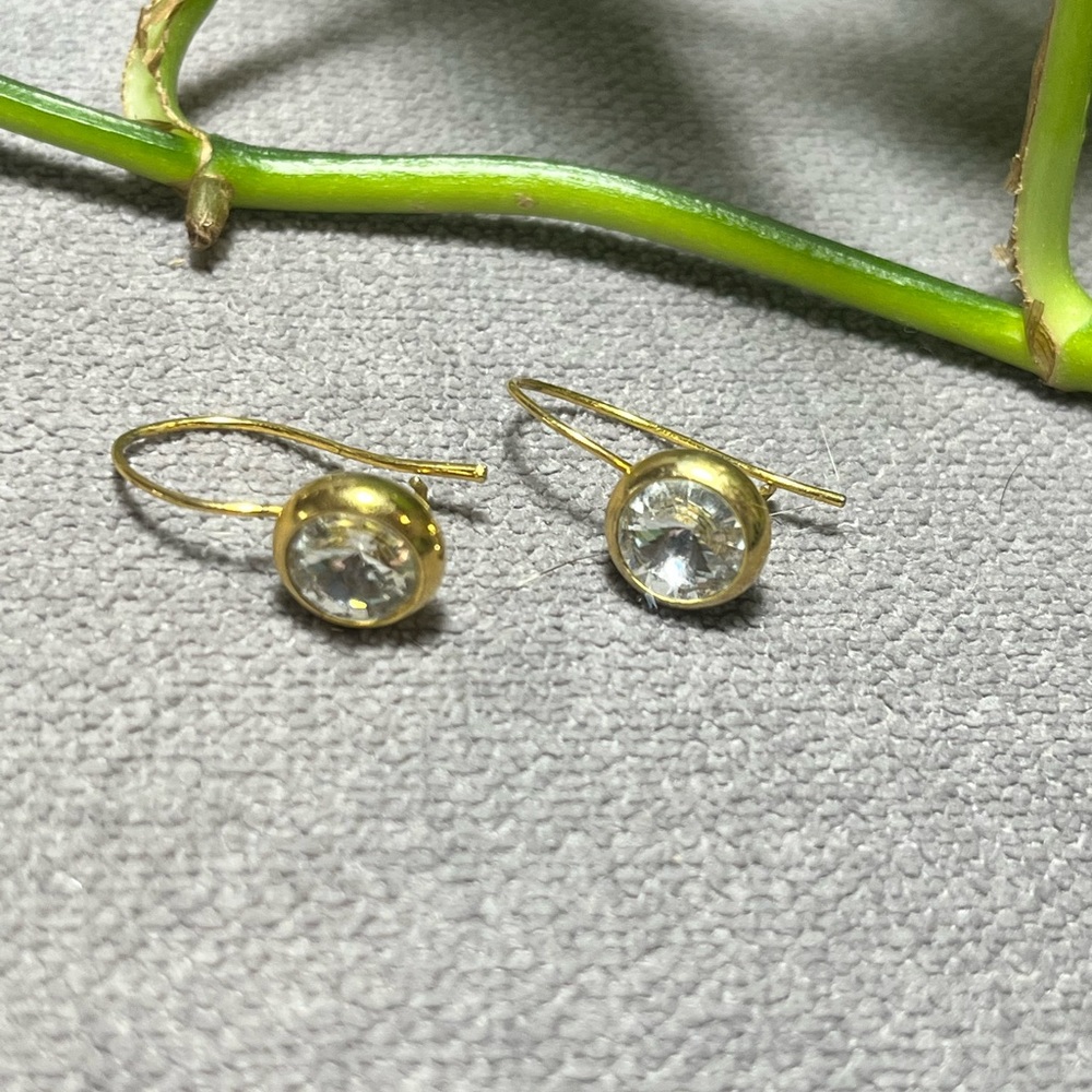 Elegant Goldtone and Clear Crystal Earrings